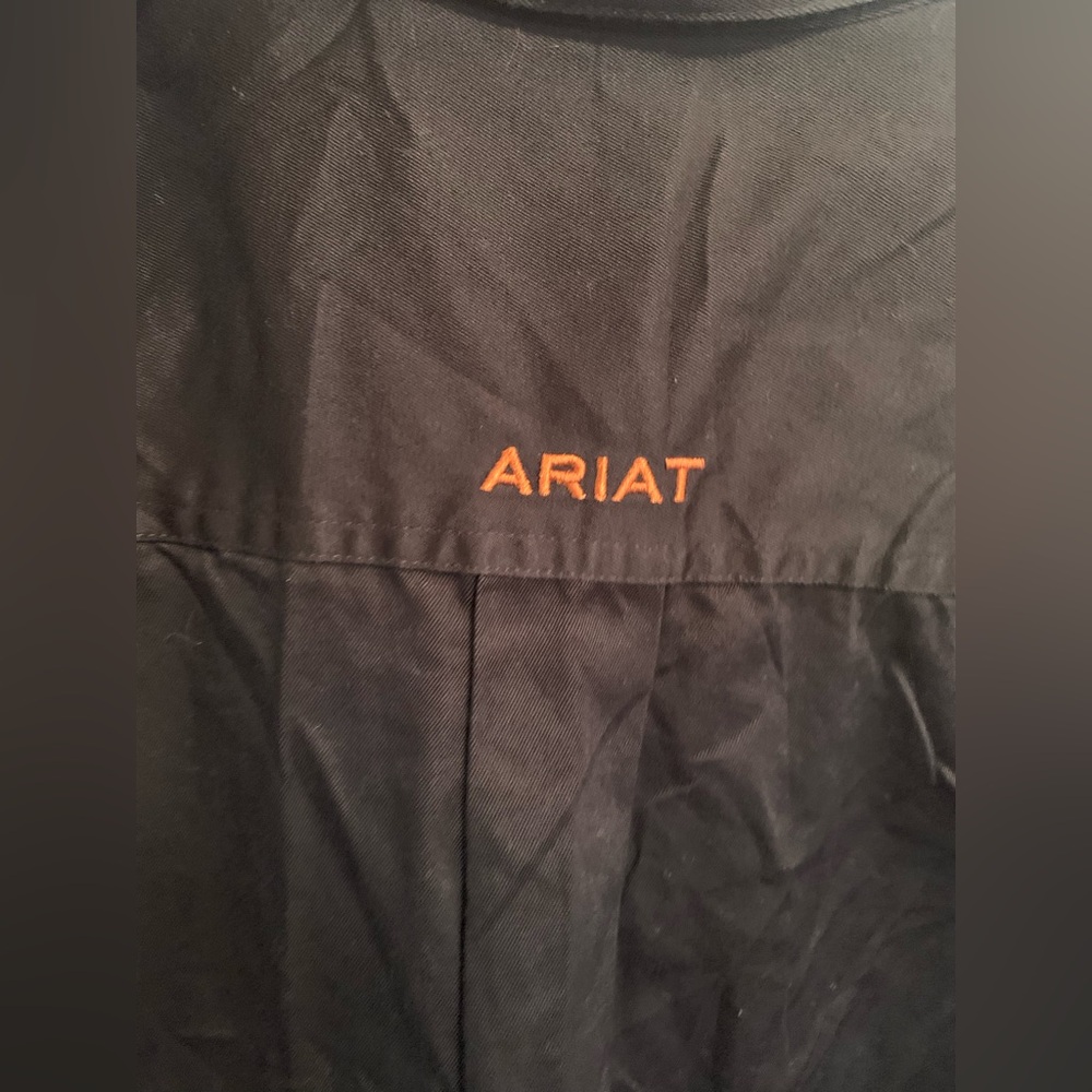 Ariat Solid Twilight Classic Button Down Long Sle… - image 7